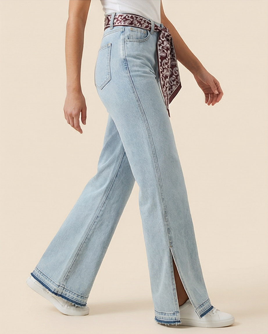 Jeans évasé avec foulard